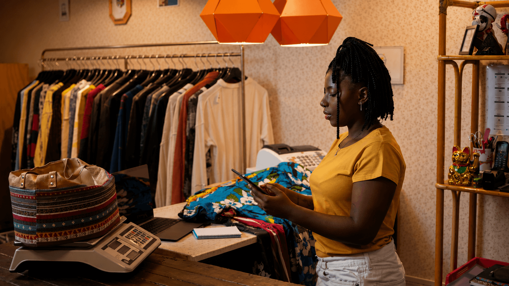 BoominSquare vendor managing orders